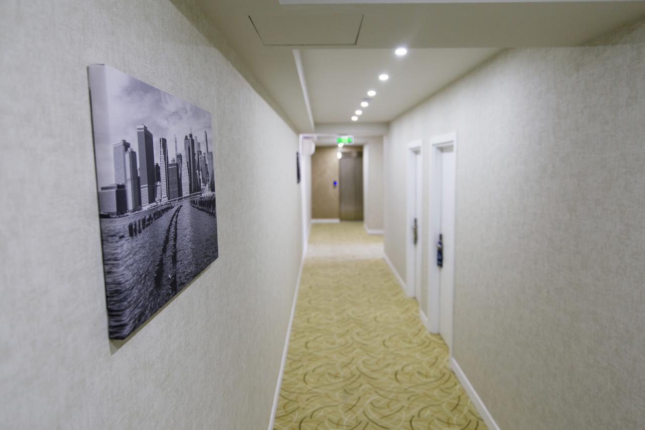 Tribeca Hotel Тбилиси Екстериор снимка