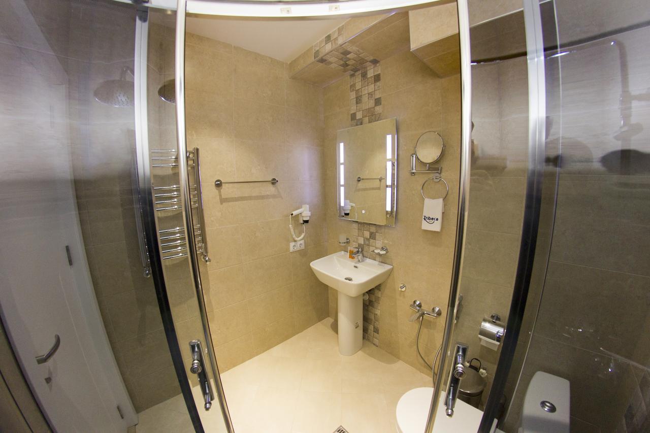 Tribeca Hotel Тбилиси Екстериор снимка